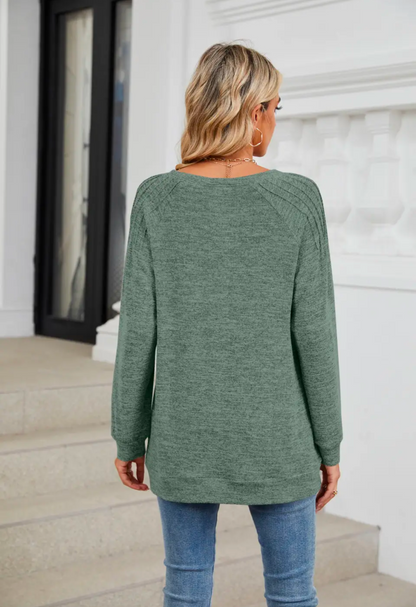 Solid color Round Neck Loose Pull-up Long Sleeved Top