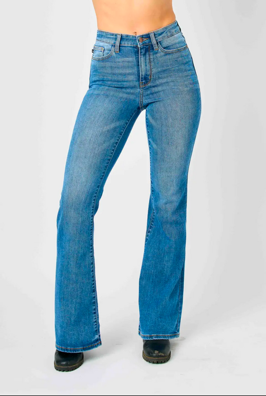 Judy Blue High waisted classic flare